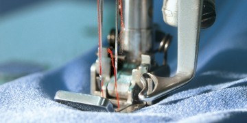 Thread breakage in a sewing machine