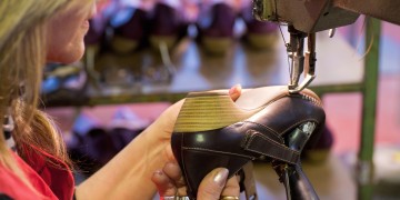 Manufacture of a shoe